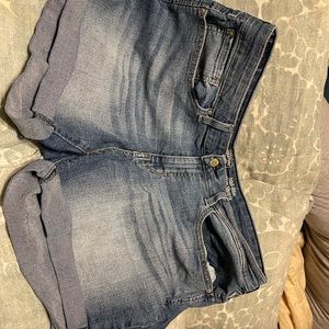 Midrise Levi Shorts